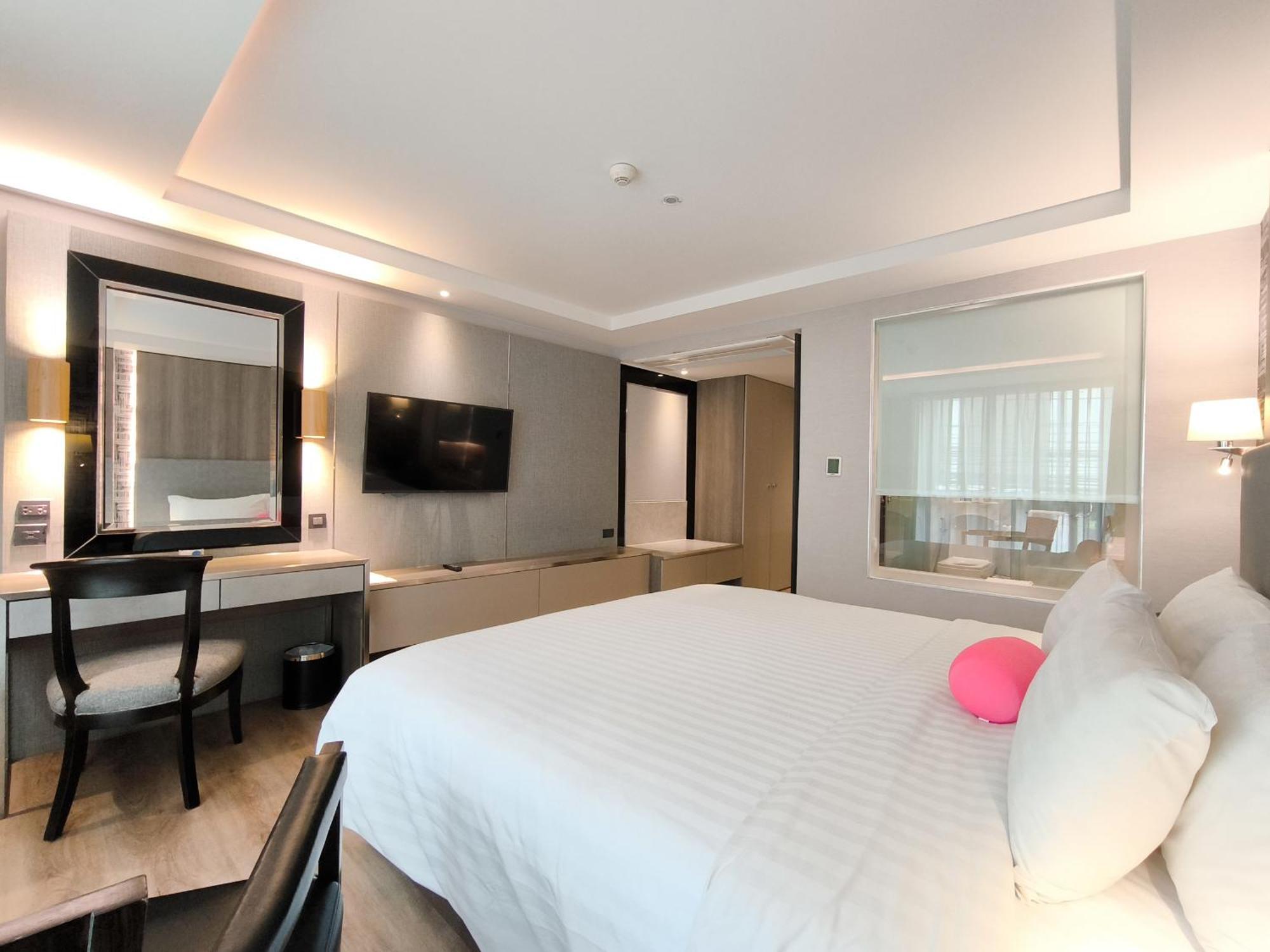 Citrus Suites Sukhumvit 6 By Compass Hospitality Bangkok Dış mekan fotoğraf