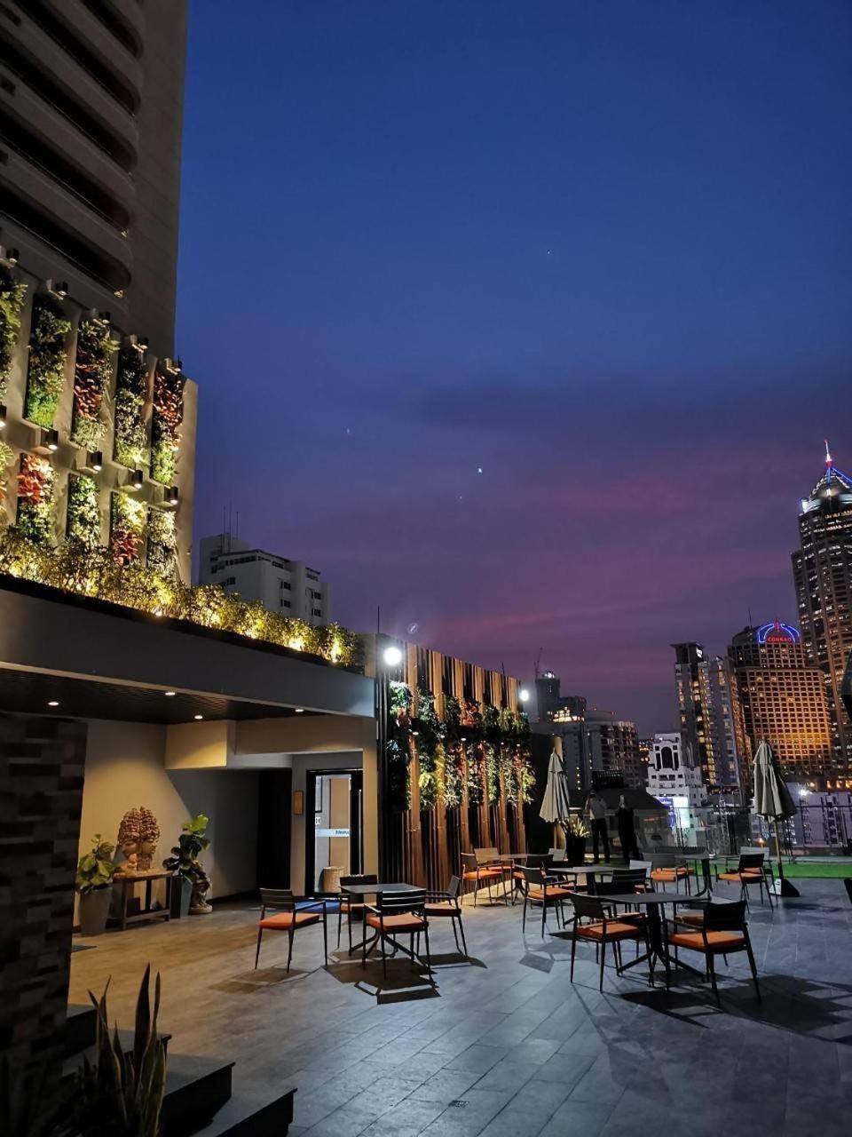 Citrus Suites Sukhumvit 6 By Compass Hospitality Bangkok Dış mekan fotoğraf