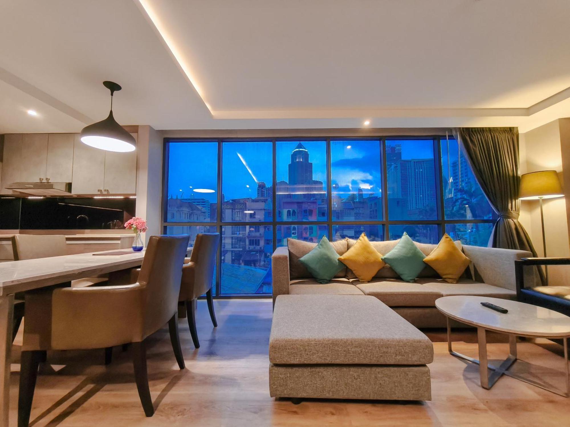 Citrus Suites Sukhumvit 6 By Compass Hospitality Bangkok Dış mekan fotoğraf