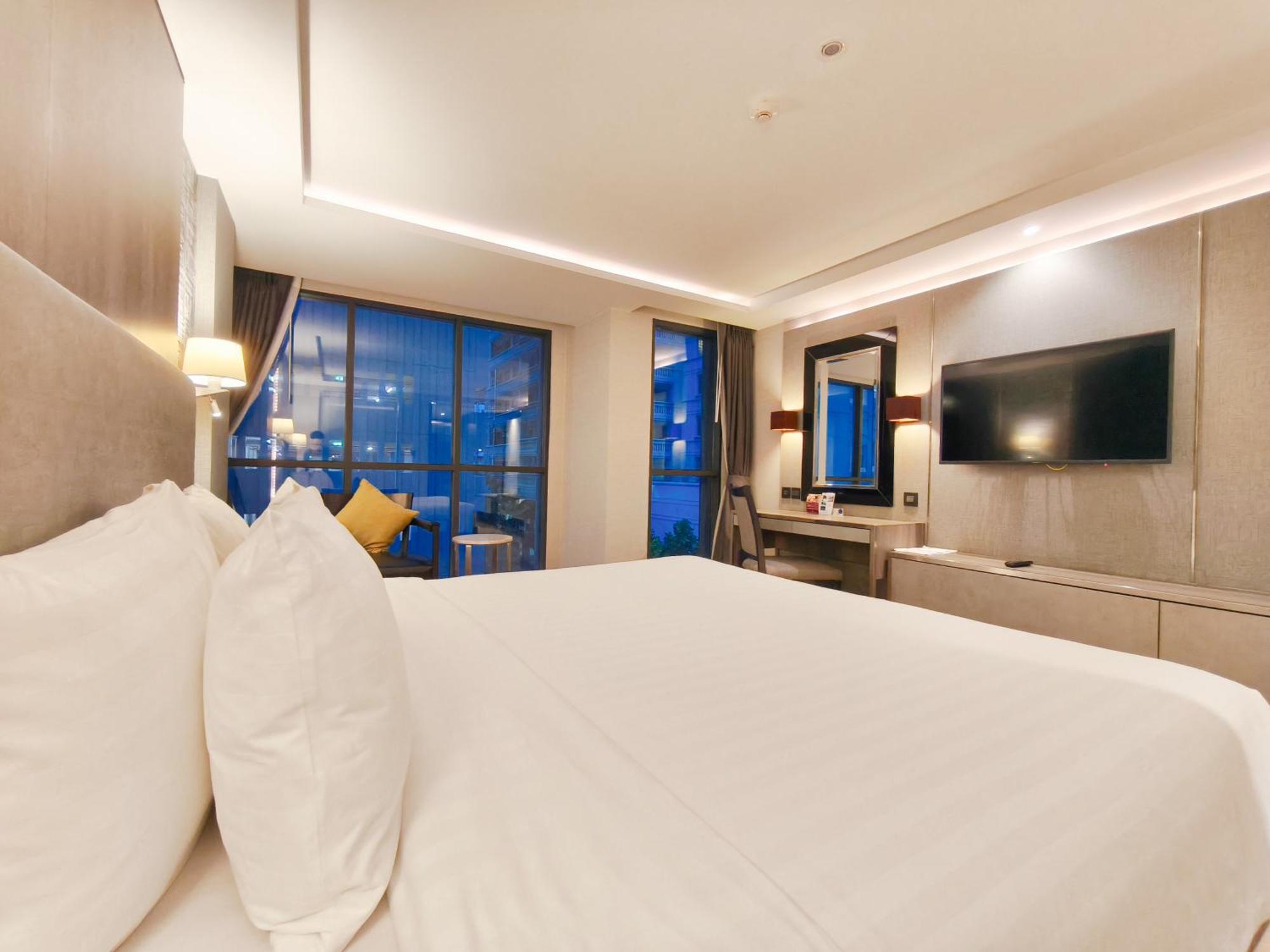 Citrus Suites Sukhumvit 6 By Compass Hospitality Bangkok Dış mekan fotoğraf